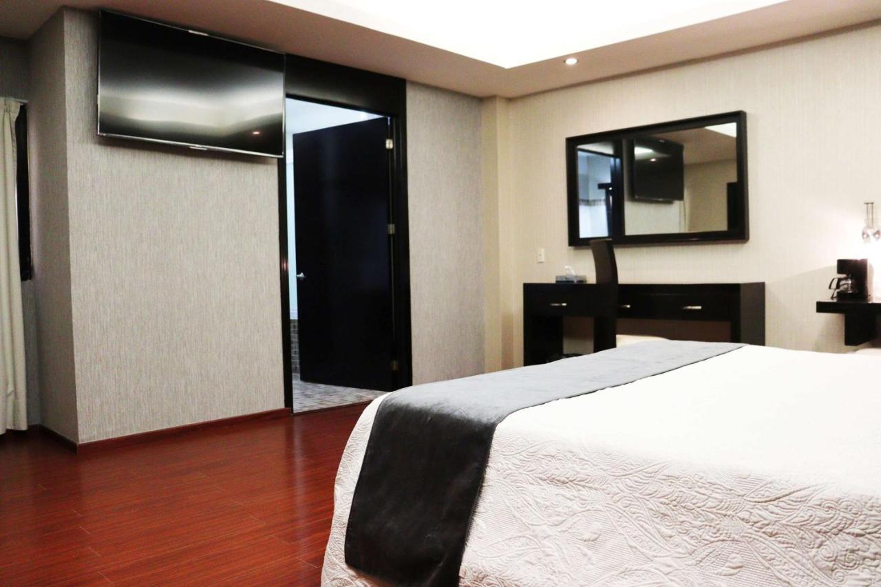 Wyndham Garden Aguascalientes Hotel & Casino Екстер'єр фото