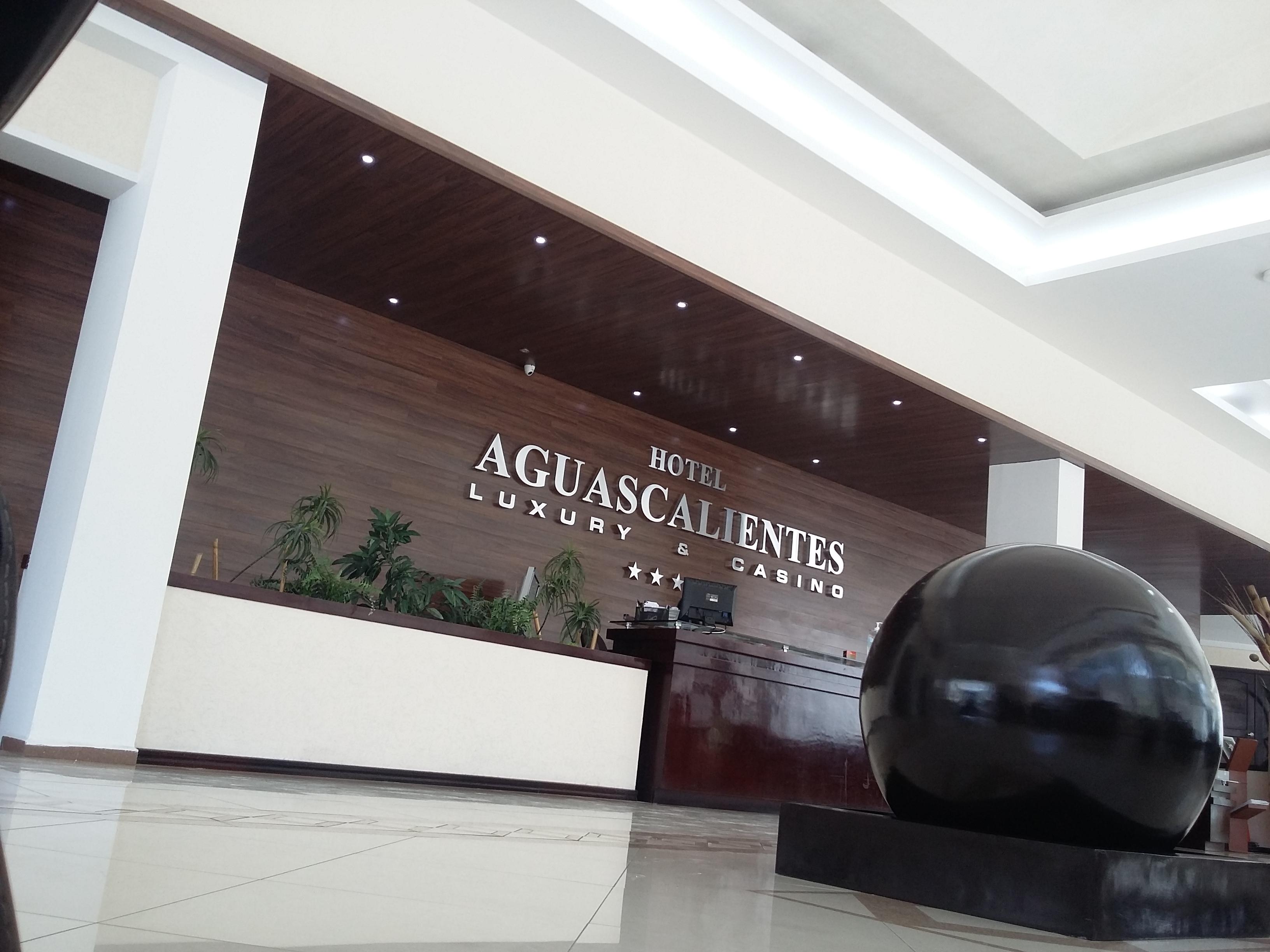 Wyndham Garden Aguascalientes Hotel & Casino Екстер'єр фото