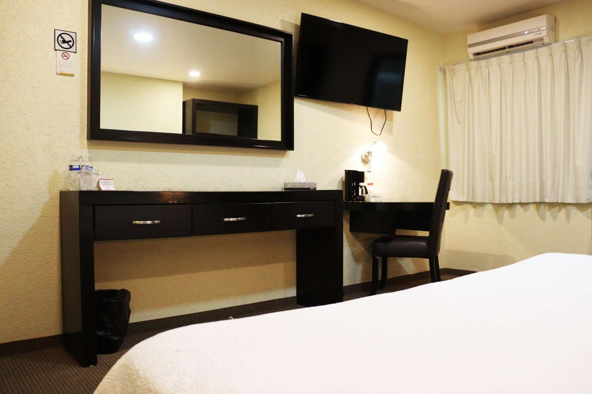 Wyndham Garden Aguascalientes Hotel & Casino Екстер'єр фото