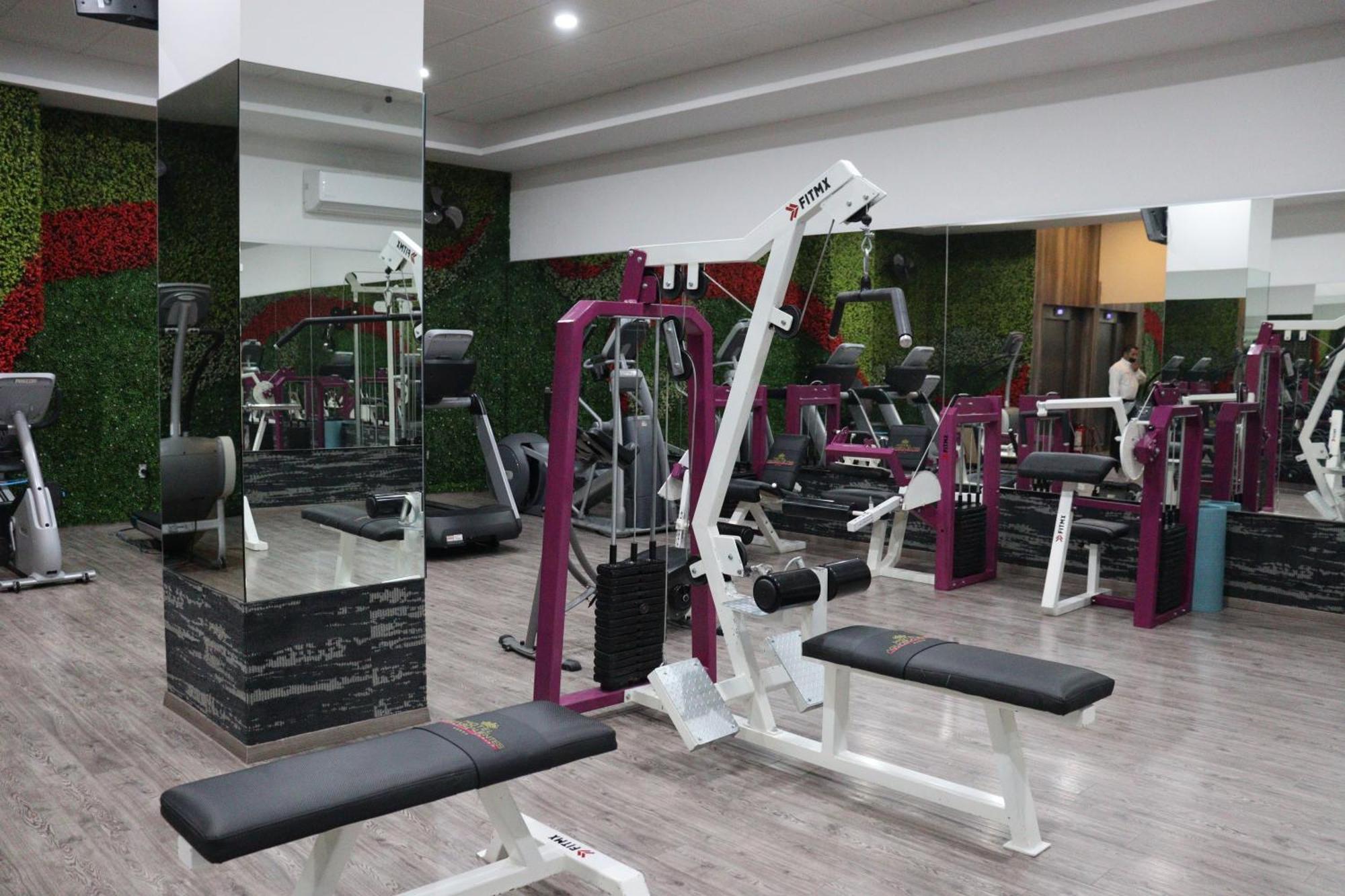 Wyndham Garden Aguascalientes Hotel & Casino Екстер'єр фото