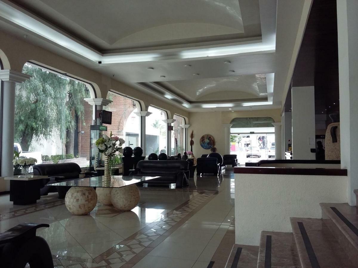 Wyndham Garden Aguascalientes Hotel & Casino Екстер'єр фото